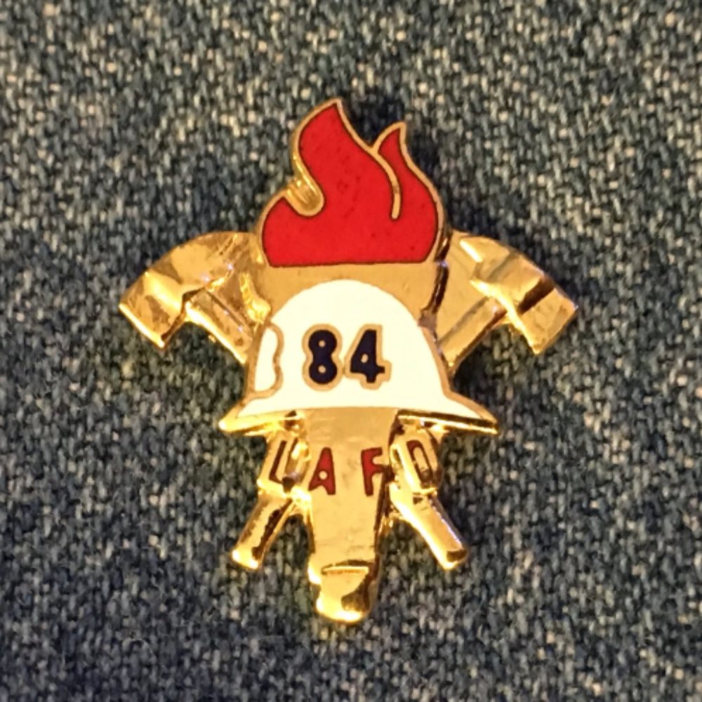 1984 LAFD Olympic Pin ~ Los Angeles Fire Department ~ Gold Tone ~ White Helmet
